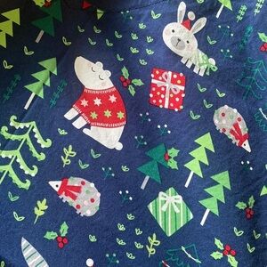 Zoe + Chloe Winter Forest Scrub Top